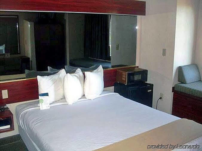 Motel 6-Gastonia Charlotte I-85 Екстериор снимка