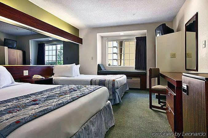 Motel 6-Gastonia Charlotte I-85 Екстериор снимка